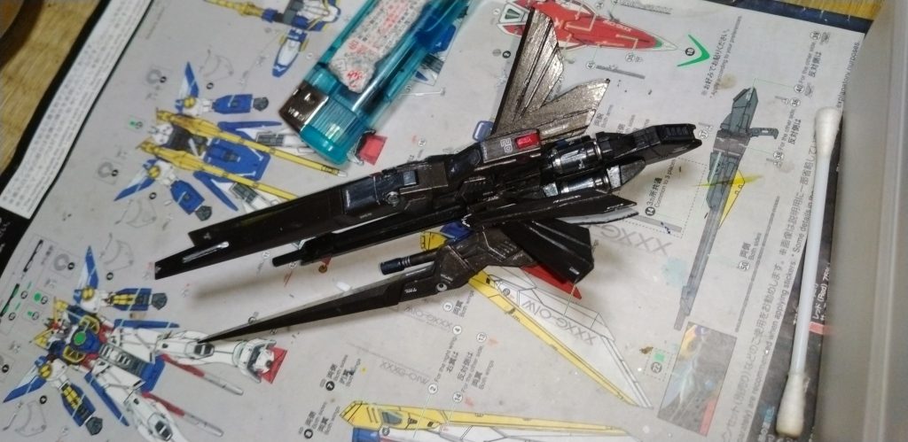 それっぽくデカール張ってトップコート！