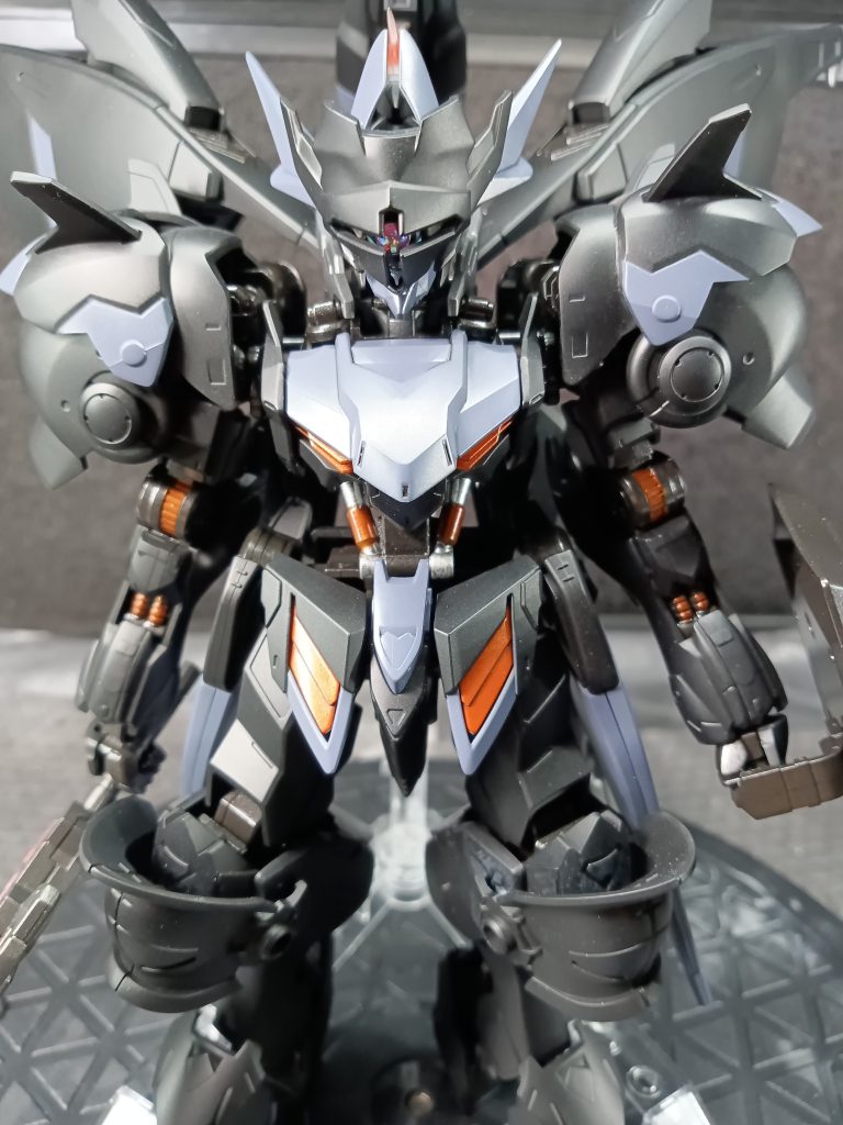 仮面をバイザー式にできなかったのがくやまれます