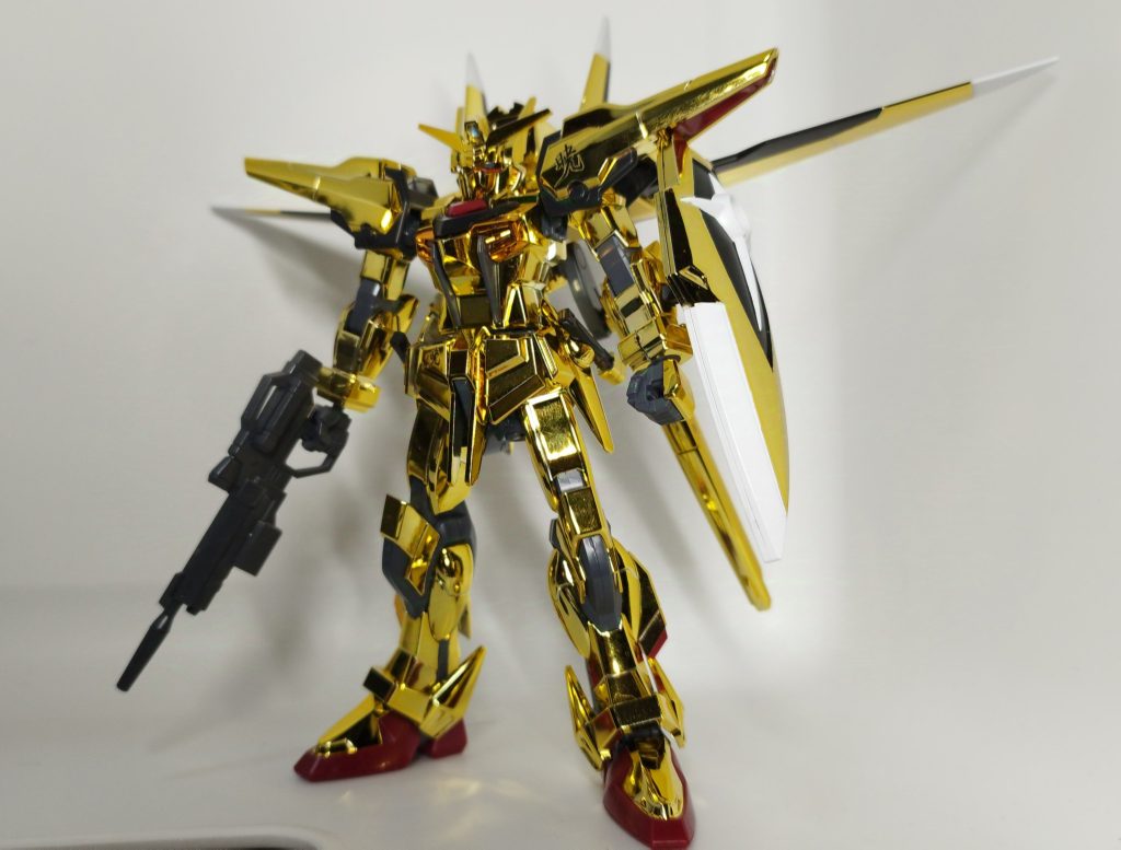 肩と盾と大鷲は塗り分けました