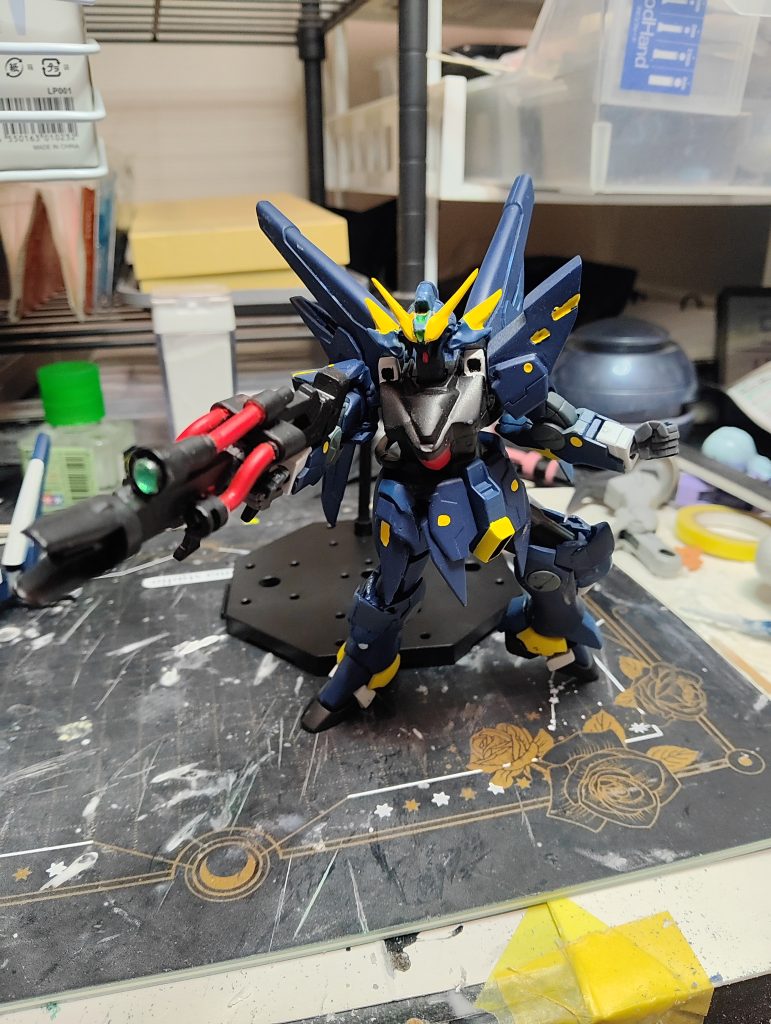 ヒュッ…V2の固定武装ではありませんが、某作品のメガビームライフルは名前も形も好きなので、ついでに作成しました。