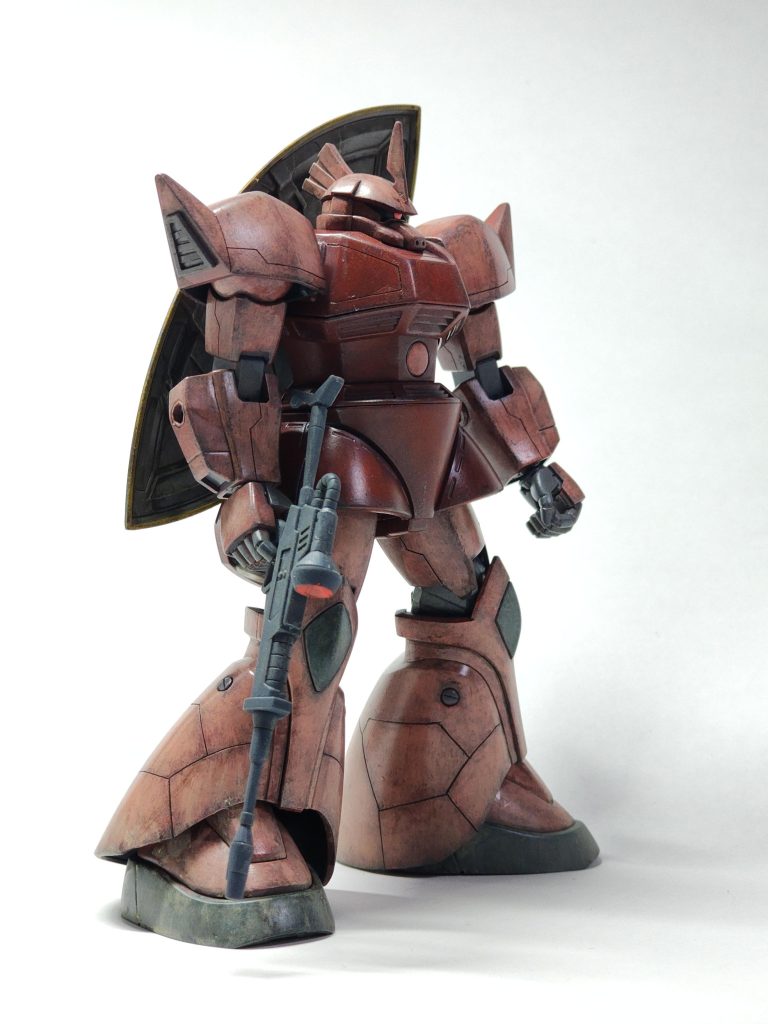 右側からのショットも置いておきます。サフ吹いたあと組み立てずに塗りだしたので、サフ萌えショットもありませんでした。以上です。いつも見ていただいてありがとうございます!!(オリジンザクペインティングモデル製作中、年内は無理かな)