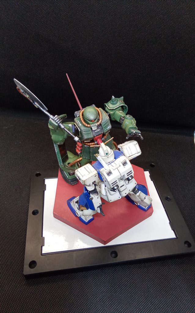 近所のショップさんに持っていって 許可が出ればクリスマス期間だけ展示させてもらうつもりです