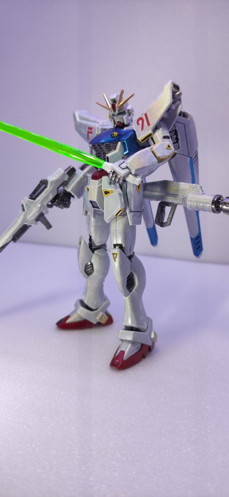 ガンダムマーカー、今はこんなに種類があるんですね😳