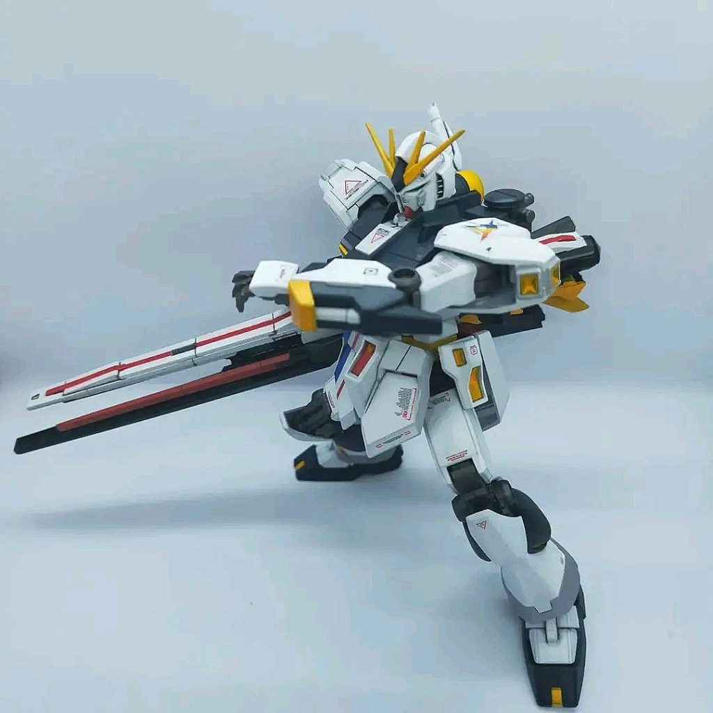 福岡のやつって胸部の青が鮮やかなんですけど私は通常の暗い青に寄せました。こっちのが好みなので。