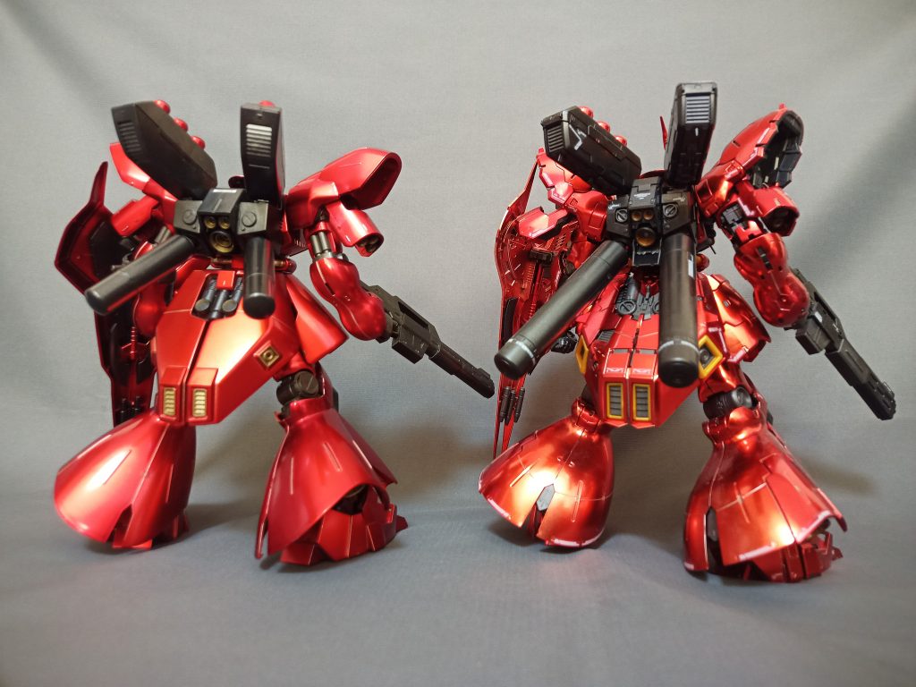 RGは個人的にはプロペラントタンクが長すぎなトコがちょっとサザビーっぽくないなぁ…なポイントではあるんですが、どっちもカッコいいと思います(о´∀`о)