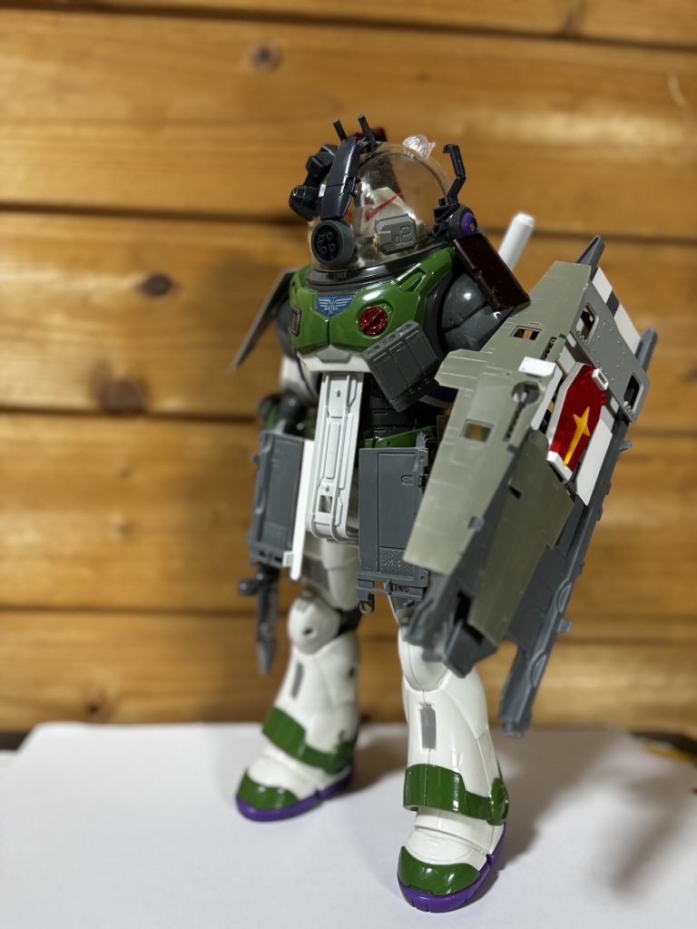 トーキングアクション｢バズライトイヤー｣から作りました☆