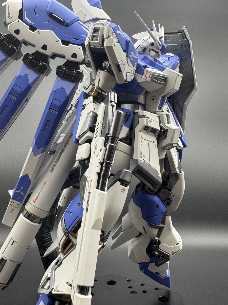 Hiνガンダム–4枚目/制作者：ぴょんぴょん