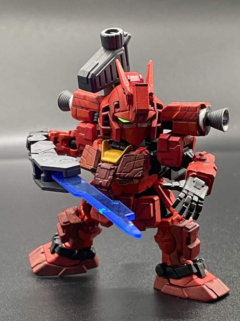 背中のブレードは30MM使えばそれっぽい！あとはノリで挑戦。その気持ちで作成スタートしました。