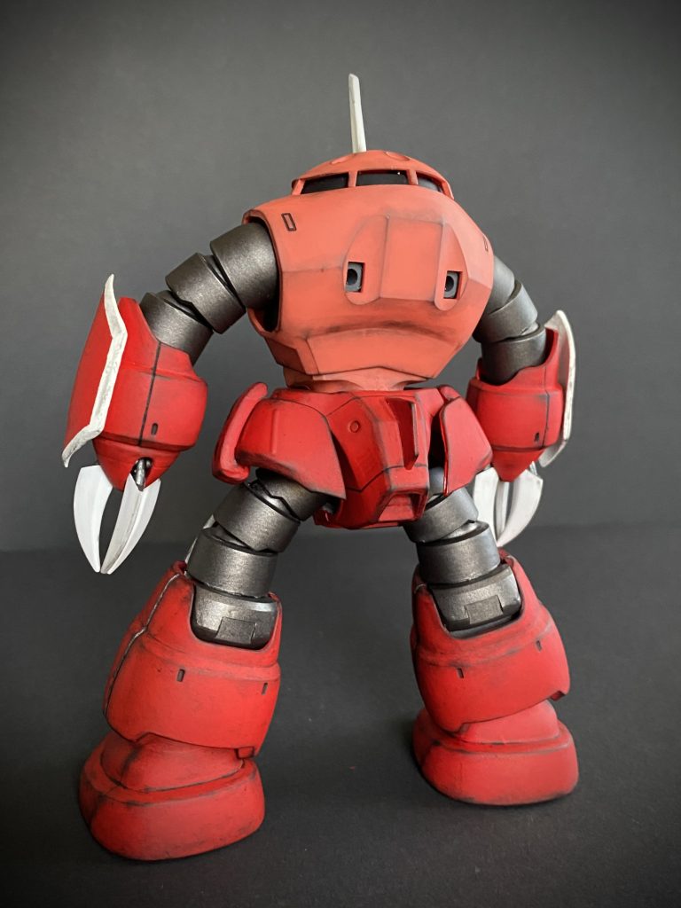 バックショット。腰部はズゴックEです。