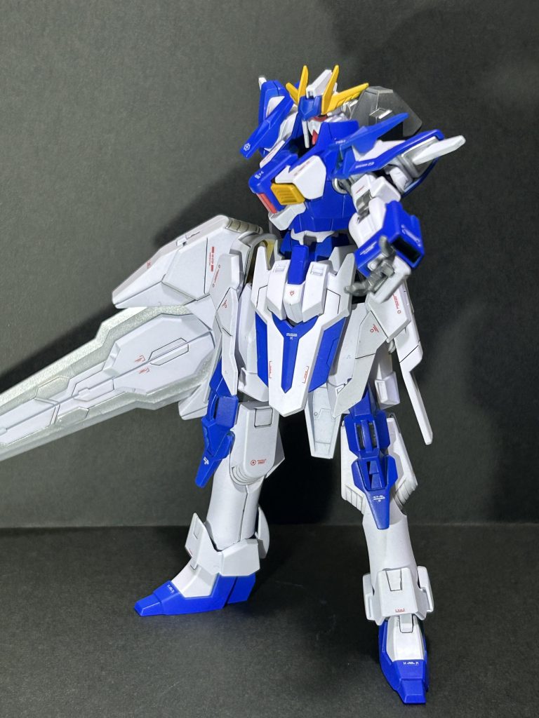 ポージング2せっかくの大剣もポージングが付けづらい、、、右肩が動けば😓