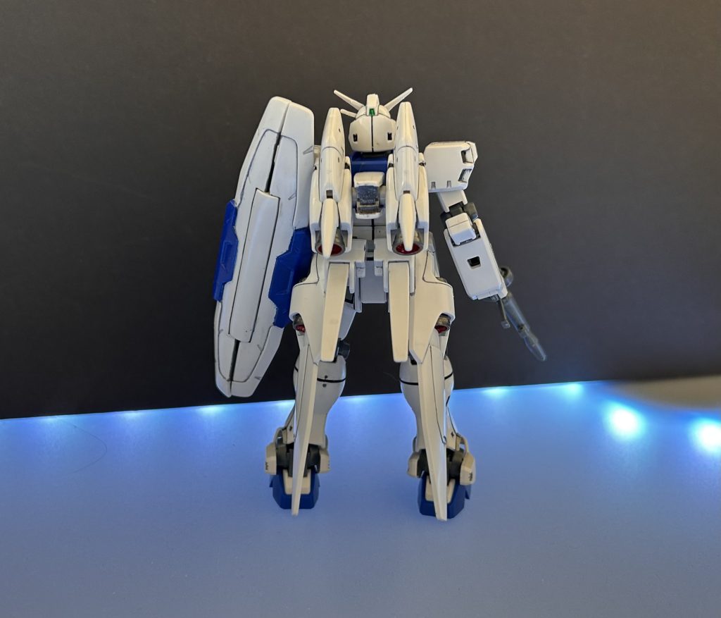 コンパクトながらフロント、リア共に洗練されたイケメン機体でGPシリーズだと個人的には1番の推しです。