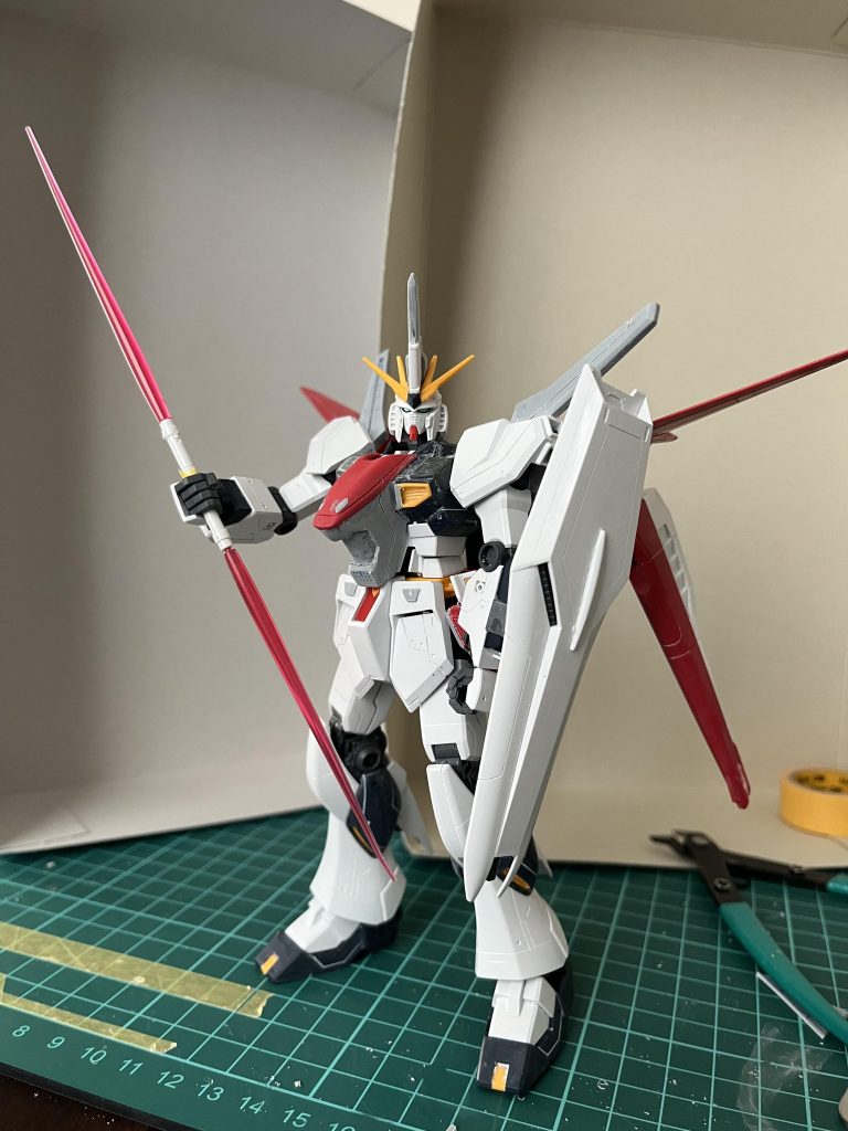 塗装前です。この状態だとあまりカッコよくないですね、、