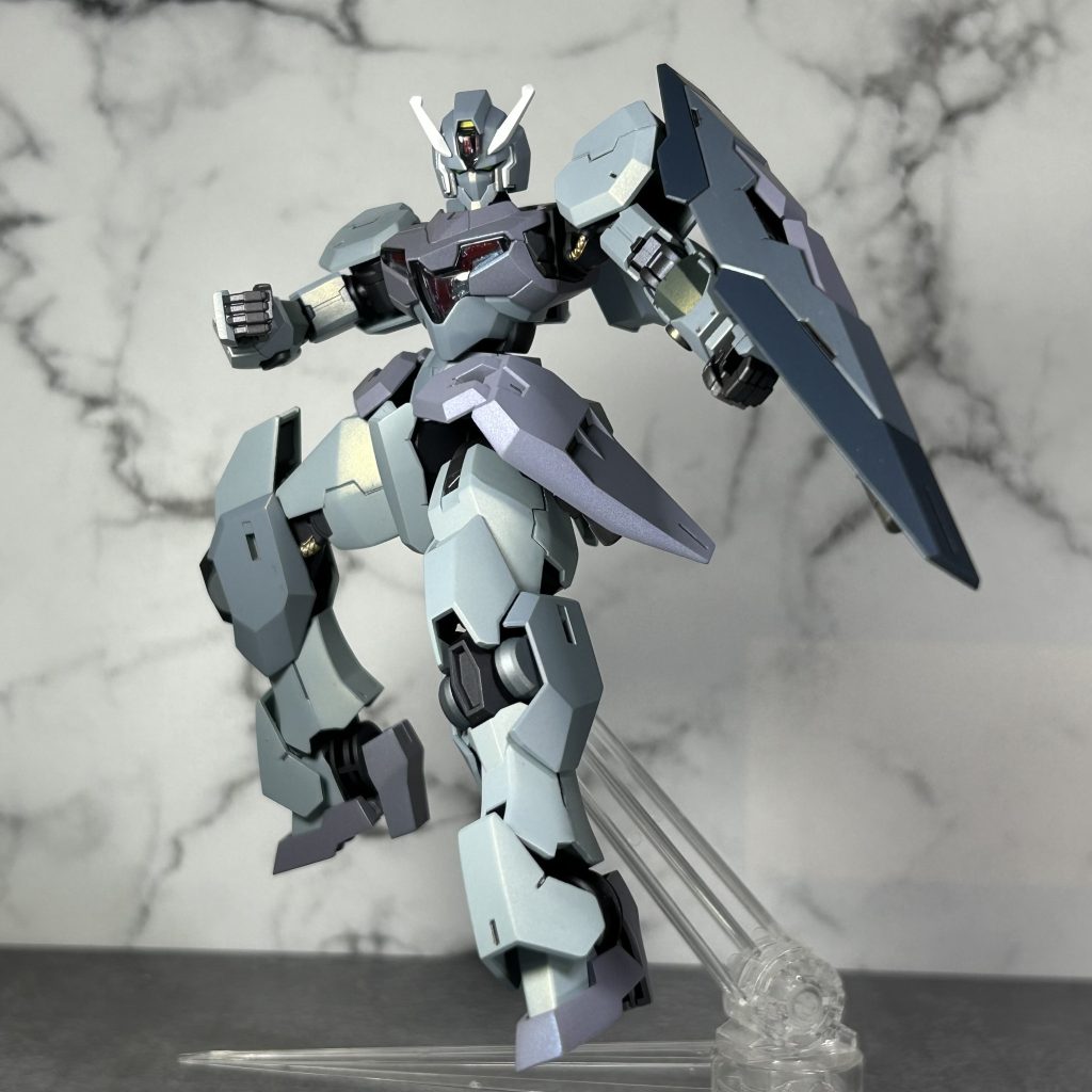 基本色を参考にオリジナル色で塗装しました。パール塗料でコートして仕上げにつや消しクリアで塗装しました。