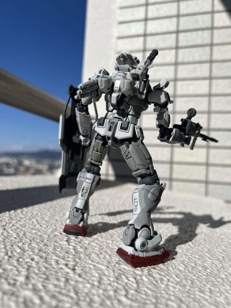 ゴム部分のスミ入れのはみ出し処理が出来てない！