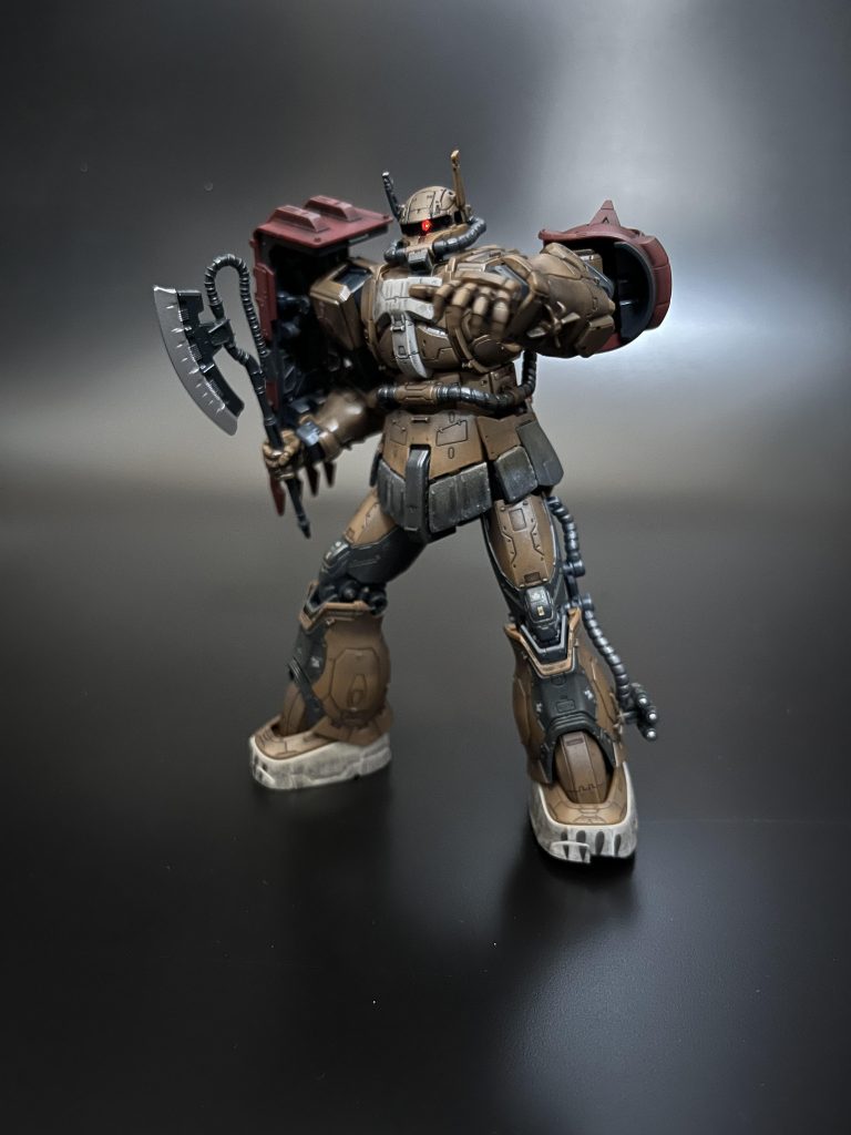 3.肩アーマーが大きく張り出していると、ヒロイックなデザインに見えてしまうネトフリガンダムのインタビューでメカデザインの山根さんが言ってた言葉。確かに…。だからネトフリガンダムはあのスタイルなんですね。