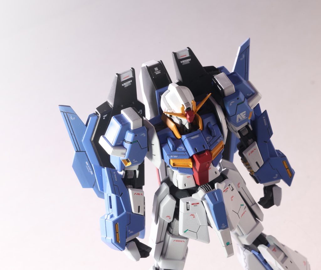 俯瞰フライングアーマーは旧HGゼータが1番好きです