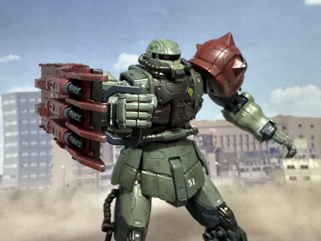 ショルダーシールド&シールドガンこの爪付きの盾と盾に内蔵された銃がけっこう好みです😌