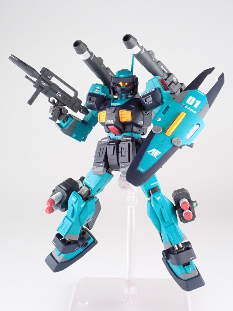 ヘッドパーツには30MMのパーツを使用、ゴーグルの裏側にラピーテープ貼ってます