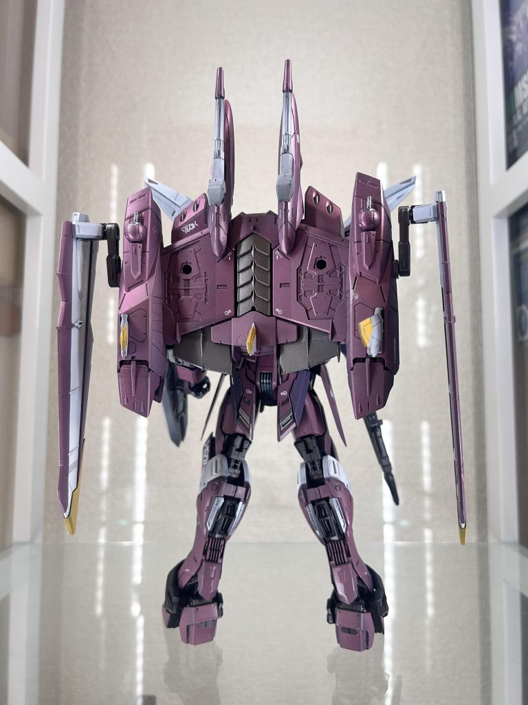 ファトゥム00 めっちゃ大きくてカッチョいいです。