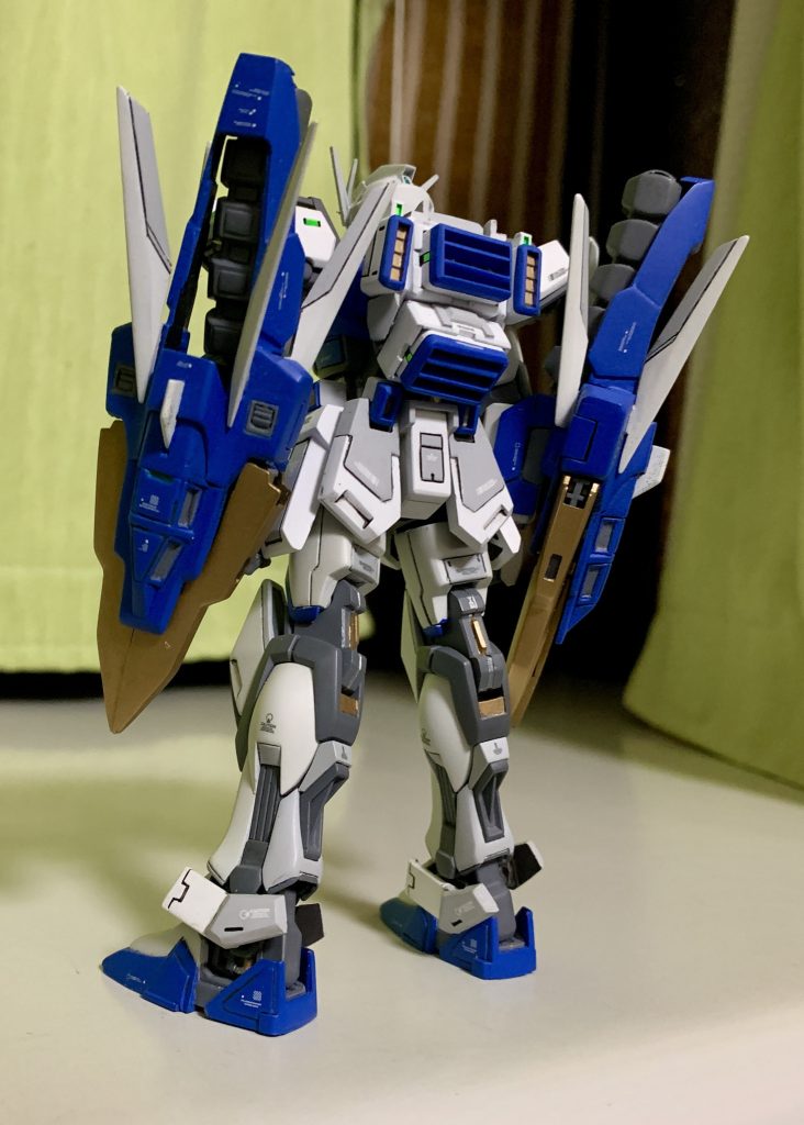 リアアーマーもストライクを参考にスクラッチしてますバックパックはオリジナルで再度作り直しましたアンクルアーマーもストライクを参考にスクラッチしています