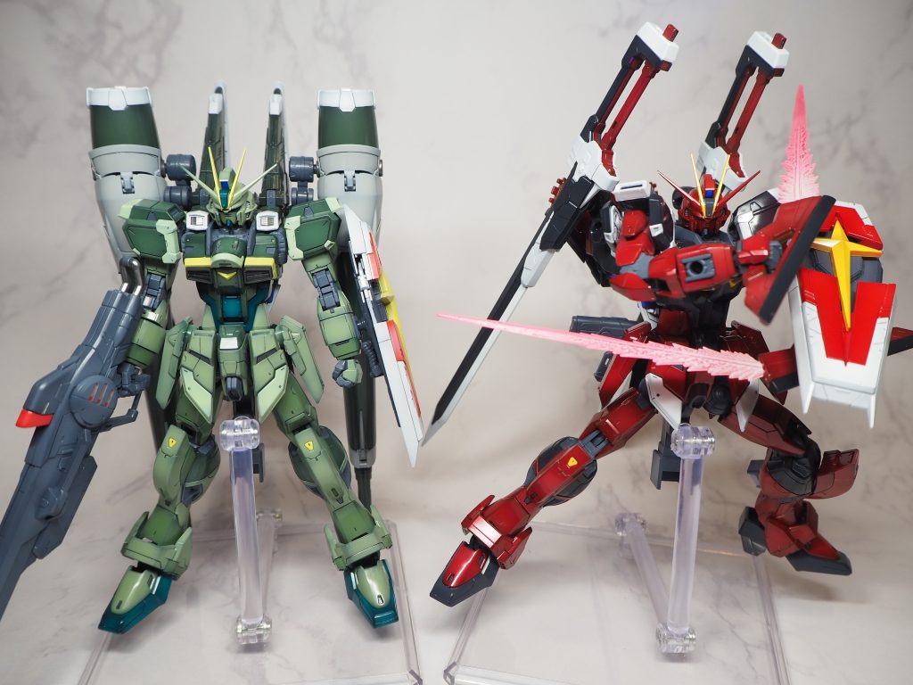 狙ってた訳じゃ無いけど、タイミング良くクリスマスカラーで完成。メリークリスマスw