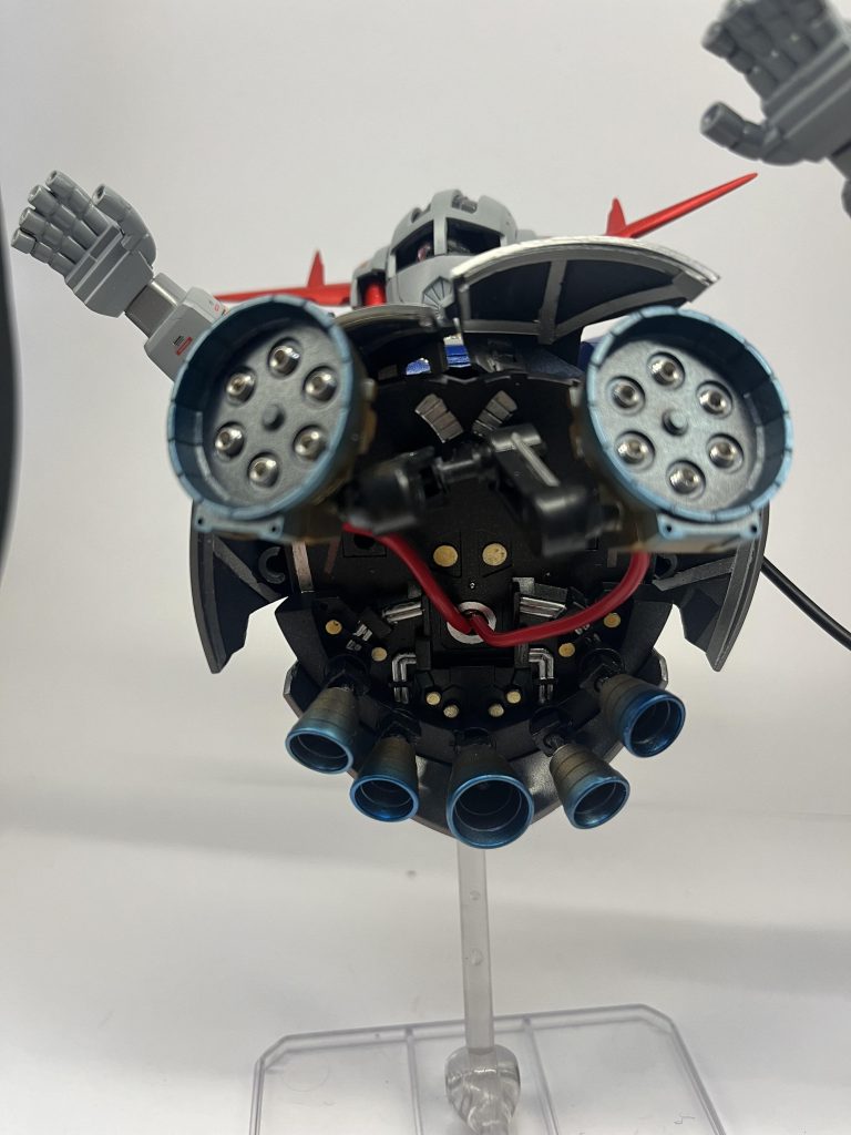 スカート裏もSDと侮るなかれしっかりモールドが入っていたため塗り分けでだいぶ化ますね