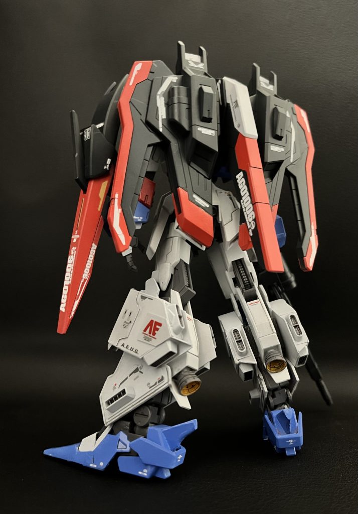 背中です。あすぱら模型さんのパーツ使ってます。