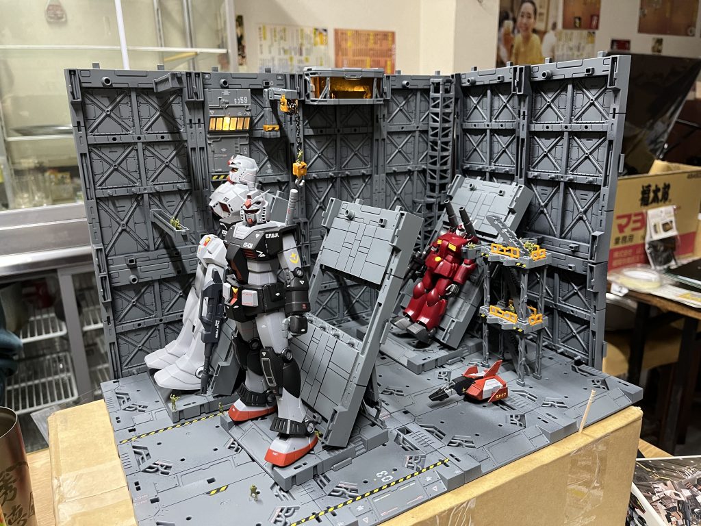 100均のディスプレイベースをオーシャングレーで統一しました！