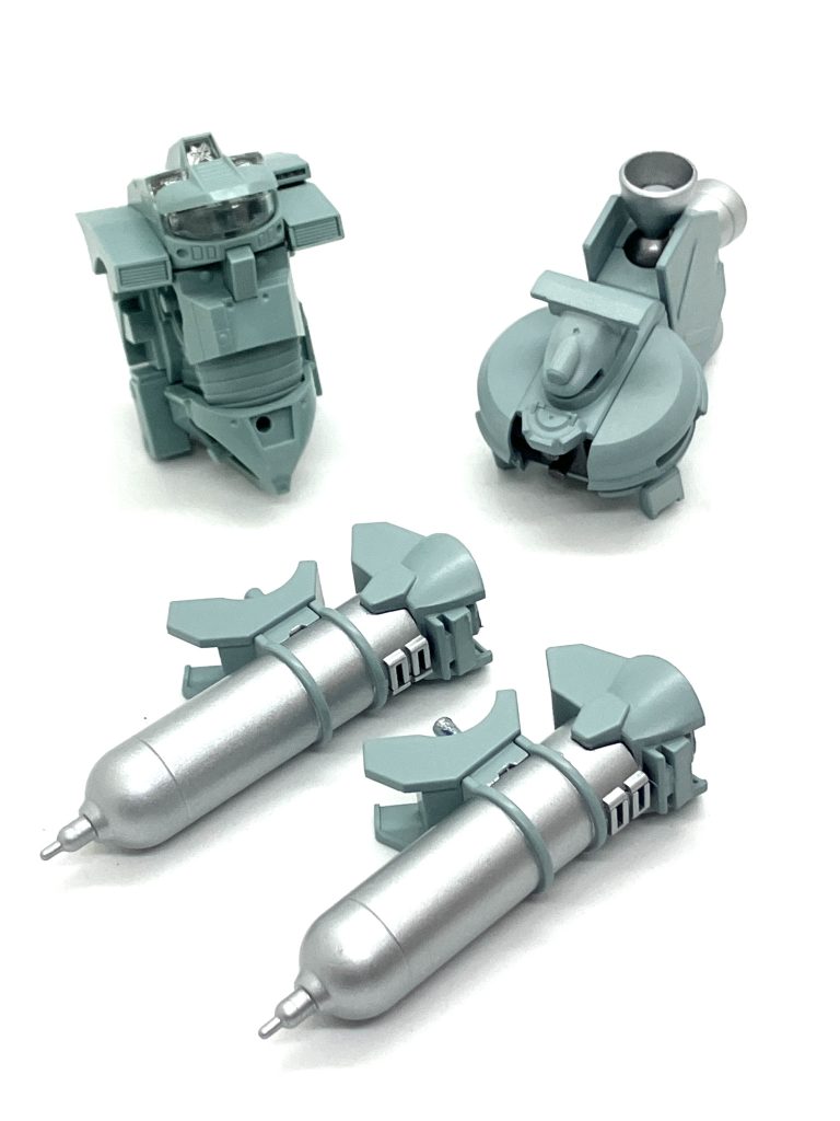 機動歩兵からのインスパイアです。クレオスのライトブルー、良い色。