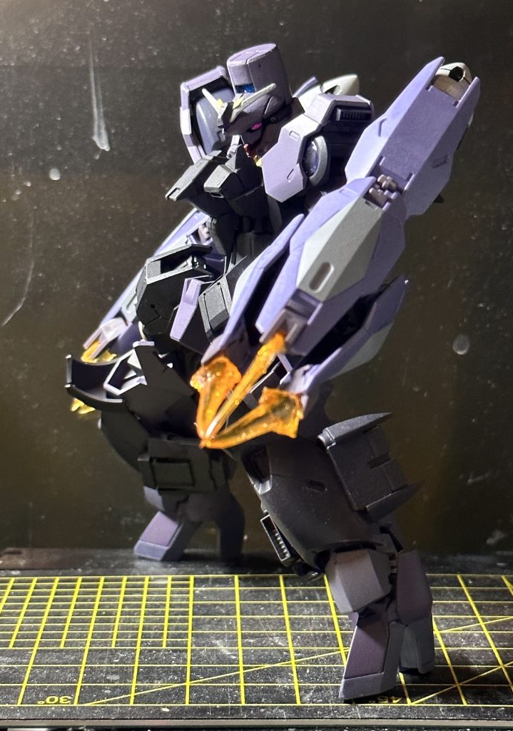 本体基礎塗装とエフェクトのクリアオレンジ塗装が済んだところ。だいぶテンション上がってます。