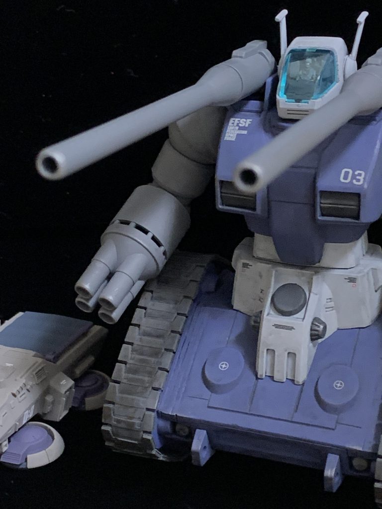 漫画再現その１。ホバートラックも出演。ちゃんとパイロットが見えるのがポイントです。