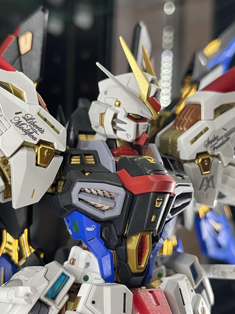 反対側から📸コックピットの真下にカリドゥスって無茶苦茶だよなぁやっぱ。