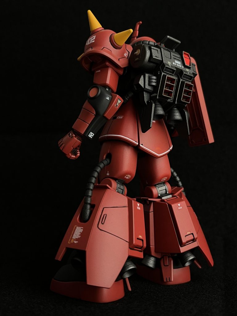 撮影は100均で買ってきた黒いフェルトを背景に、iPhoneの露出を1番下げて自然光のみで行いました。満足です。