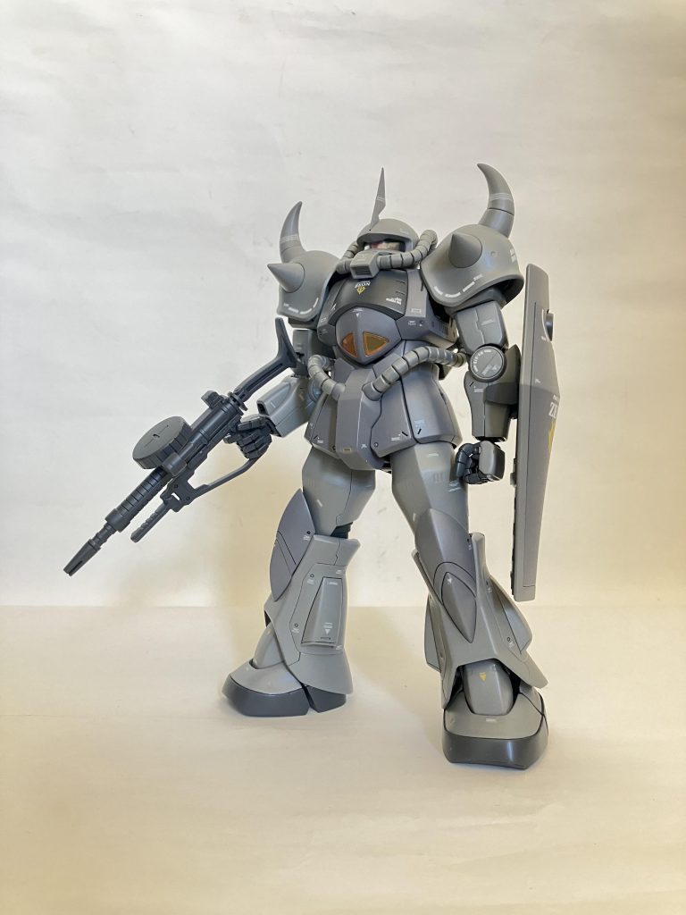 ver2.0シリーズは保持力が無くて直ぐにパー✋になるから武器を持たせるのが一苦労ものです💦手のひらに、くっつき虫を使って持たせてます