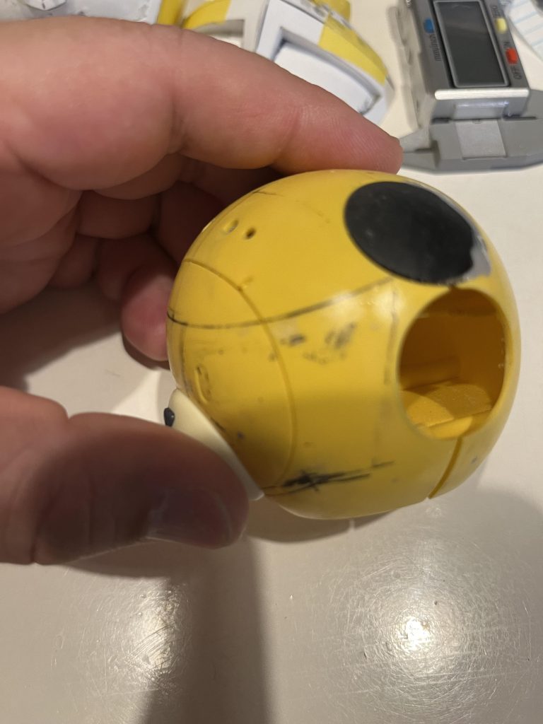 耳の穴の位置を変更