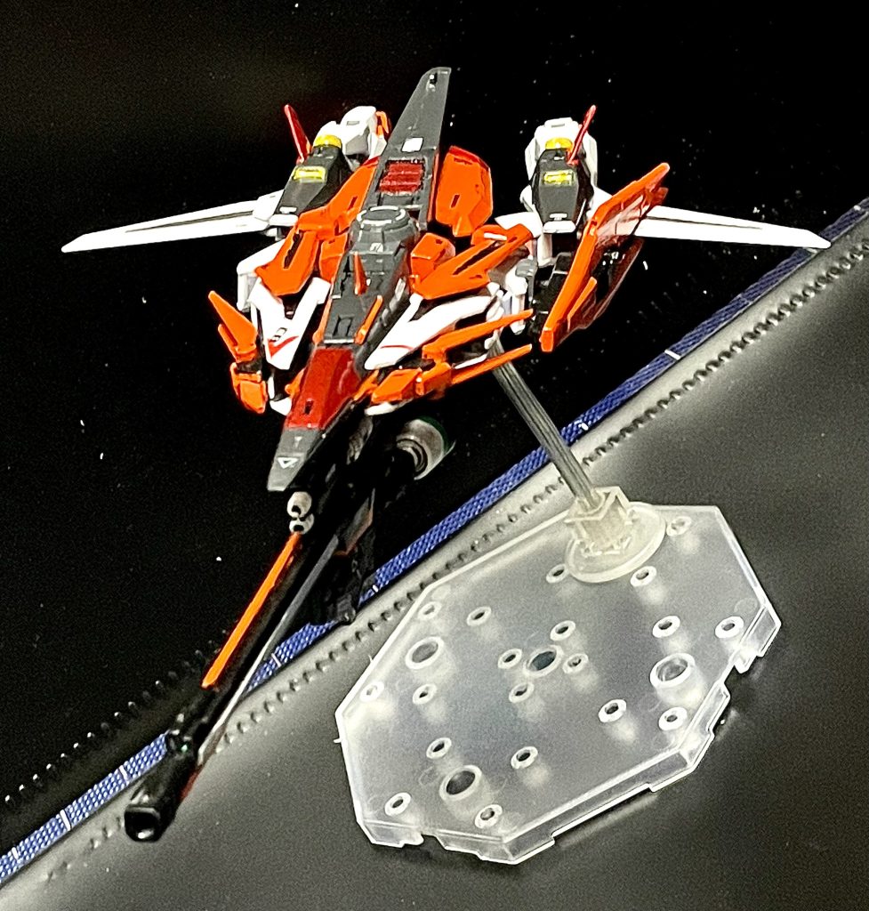 コンテナ無しのMA形態この位置にライフルを付けたくてロングライフルにしたかったまである。