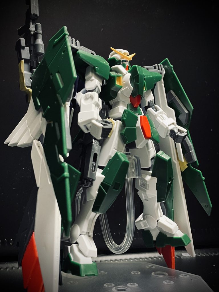 セブンバレット フルウイングシールドの仮組み ここから、羽をつけると足が短く見えたため、足の長さを調整ジャンクパーツと市販のオプションをあーだこーだしながら、右葉曲線してなんとか完成