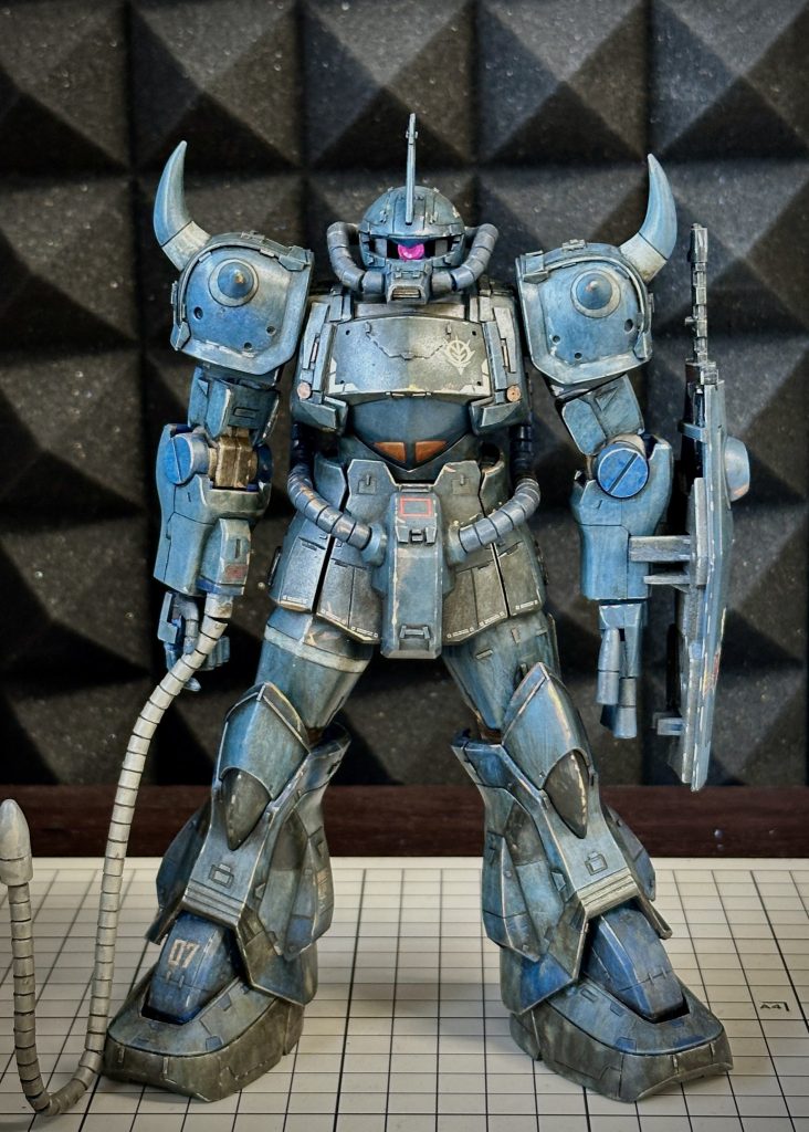 サムネ画は照明を当てたやつで、これは自然光