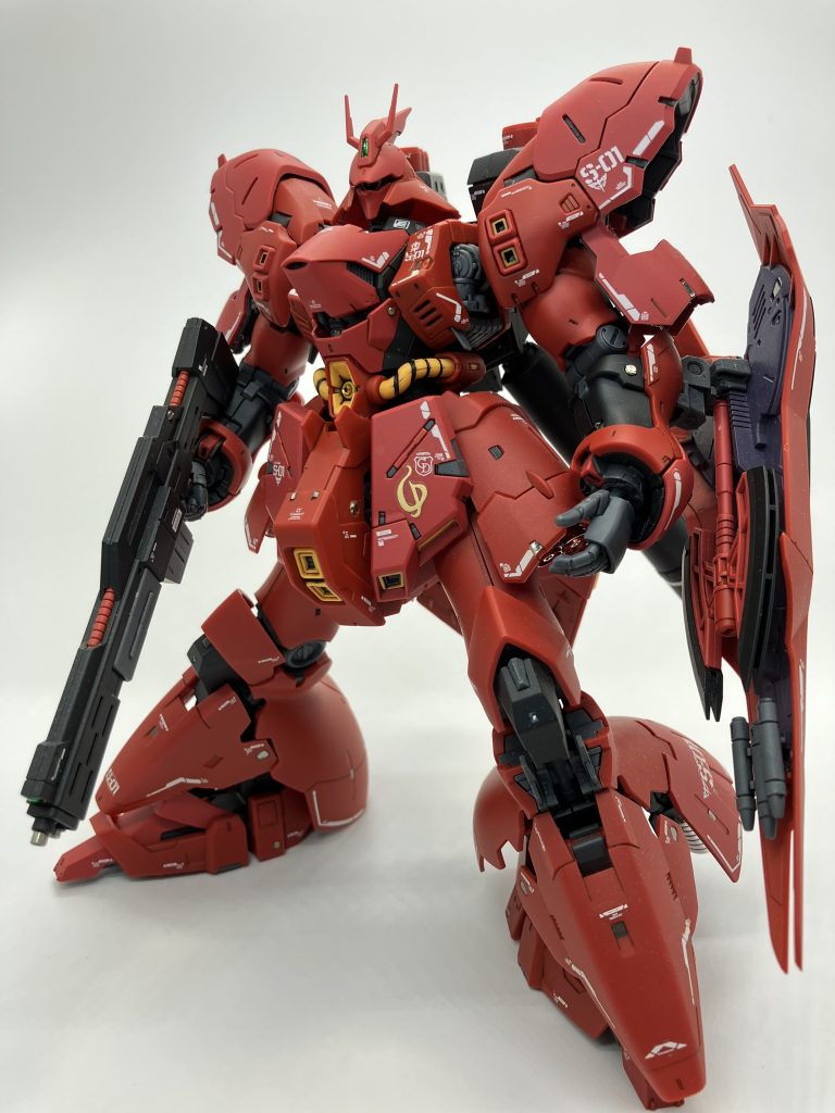 RGサザビーの出来が良いということでしたが、自分の中では先のHGサザビーで完成度した思いだったのでなかなか手が出ず😌しかし、作りたい衝動には勝てず、また、簡単フィニッシュベースで向き合えました😊