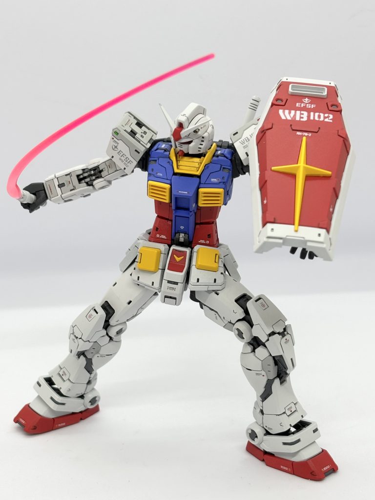 曲がりビームサーベル❗️躍動感出てるかな?サーベルもグラデ塗装です。