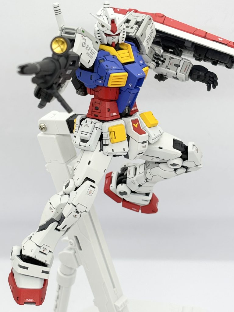 ビームライフル装備。ド定番の射撃ショット❗️