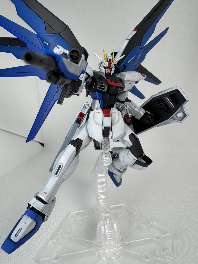 フリーダムガンダム–2枚目/制作者：mt.kuro