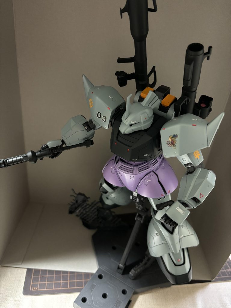 ビームライフル試射！シールドも塗装しましたが、写真撮り忘れました。。マニピュレーターを組んだ状態でスプレーしましたので、何本か破損してました🥺