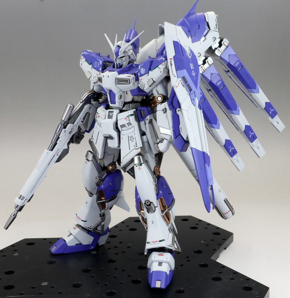 メタリック部だけで四色を使い塗り分けています。パールカッパーがいい具合に仕上がってくれました。