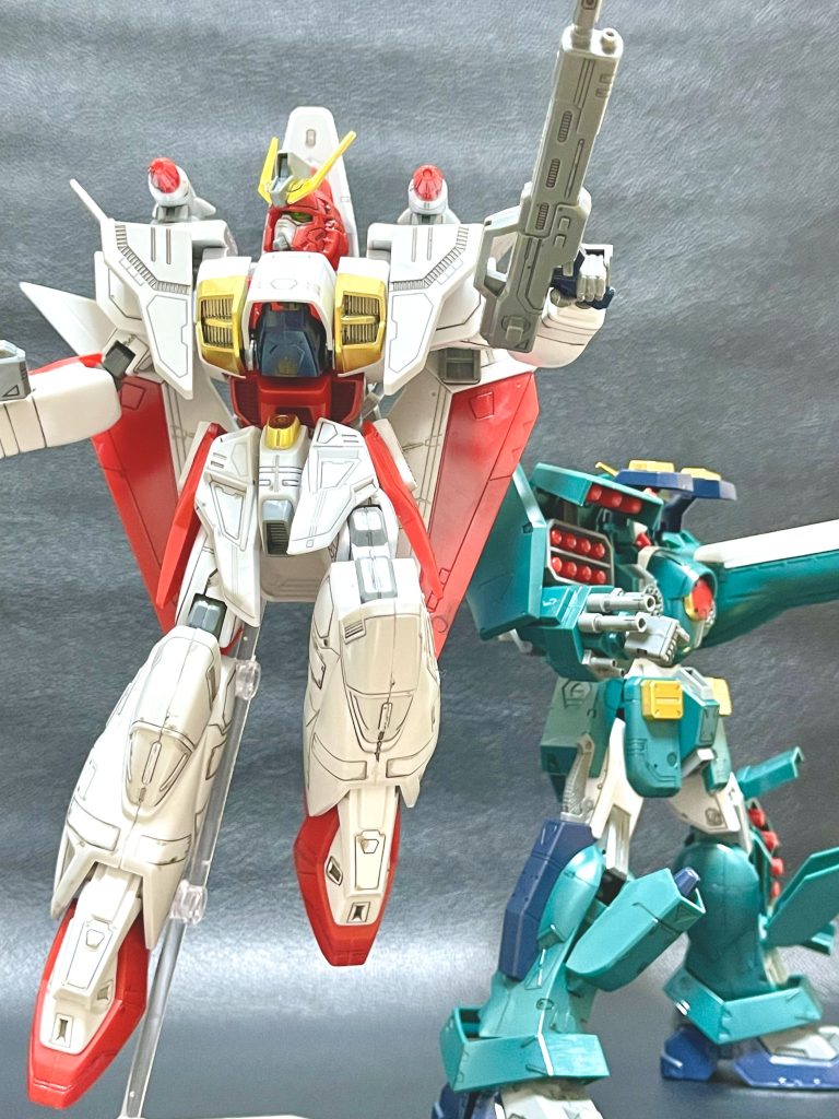 過去作のレオパルドと。Xも欲しいところですがこれはこれでいいですね。ウイッツとロアビィのコンビ😁ウイッツで遊撃するなかでロアビィで砲撃して鎮圧していきそうです。