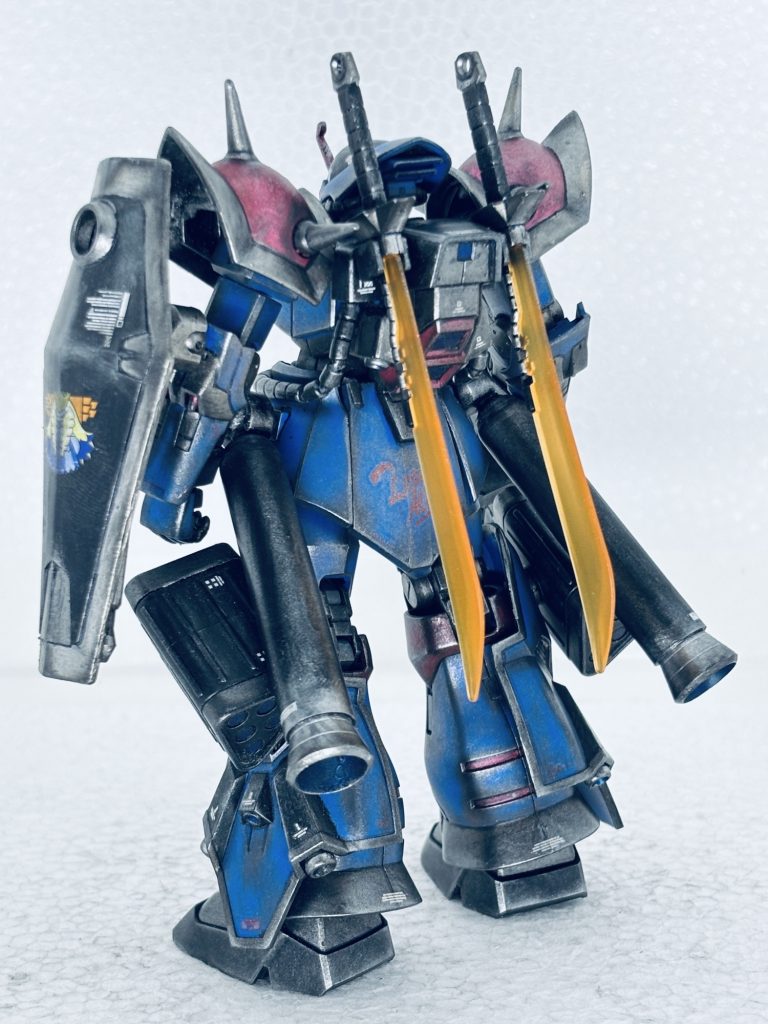 近接戦闘特化のイフリート改ですが、武装を増やして、バランス型の万能機に『改』してみました。