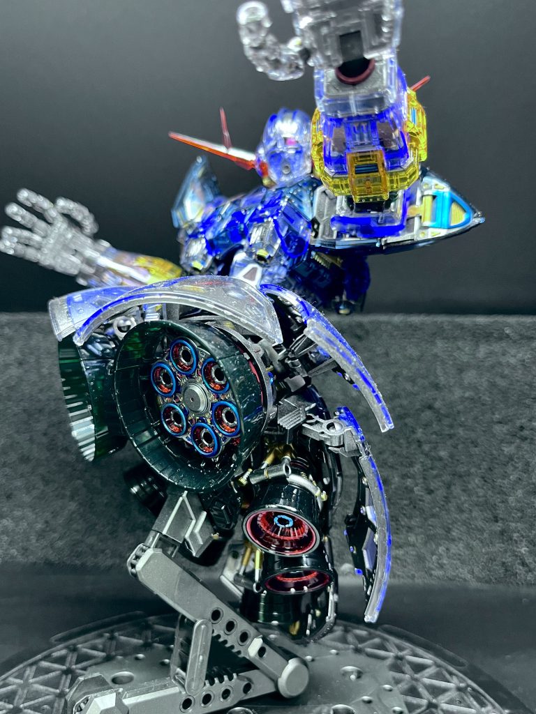 フレーム　ガイア:黒サフ→スターブライトシルバー→ツヤありトップコート外装　ツヤありトップコートディティール　シタデル:タラサールブルー　　　　　　　シタデル:ブラッドエンジェルスレッド　　　　　　　シタデル:ワープライトニング　　　　　　　シタデル:リトリビューターアーマー