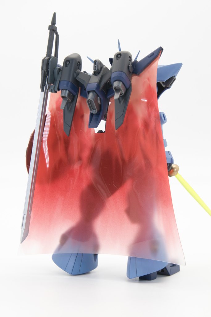 マントを付けたかったんでバックパックはルドラのものを加工して取付。