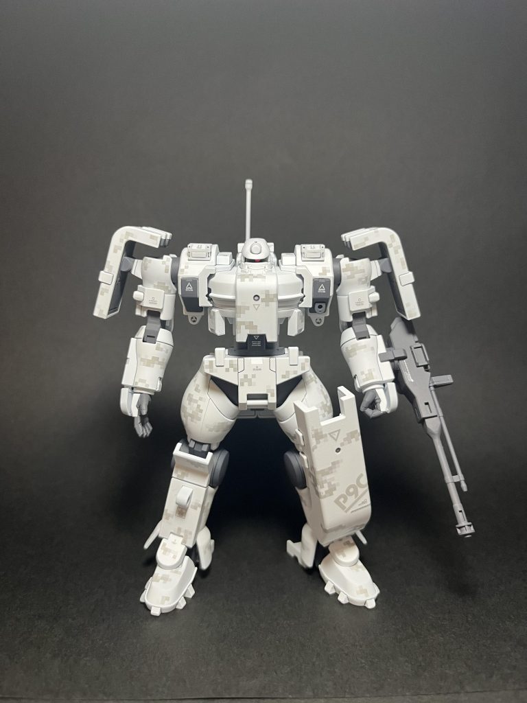 はい、潔いまでに白!フレームやら一部はグレーで塗装は2色!差し色入れると映えそうでしたが、目立つとダメだろって事でどシンプルに。