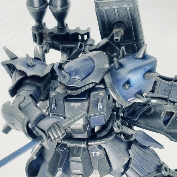 HG イフリートナハト・アドバンスド　ステルス機能を増強した高機動型仕様。